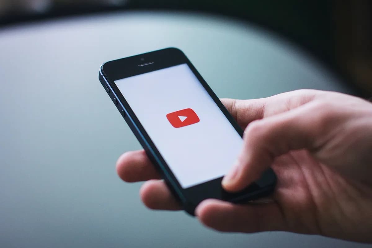 6 TikTok Alternatives for Businesses in 2025: Diversify Your Video Strategy on dcast.tv