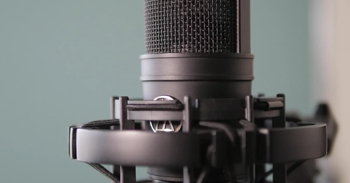 Choosing the right microphone for video projects: condenser, dynamic, shotgun, and lavalier mics