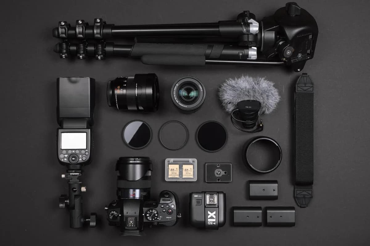 Beginner starting a vlog in 2025 with camera and lighting setup