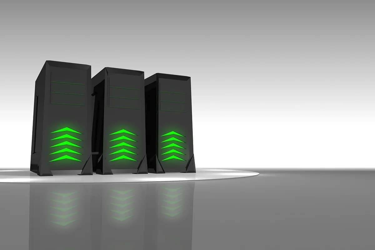 Cloud vs on-premise vs hybrid live streaming architecture comparison