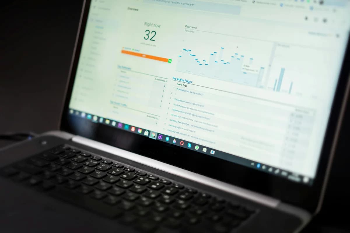 Best podcast hosting platforms in 2025 on dcast.tv