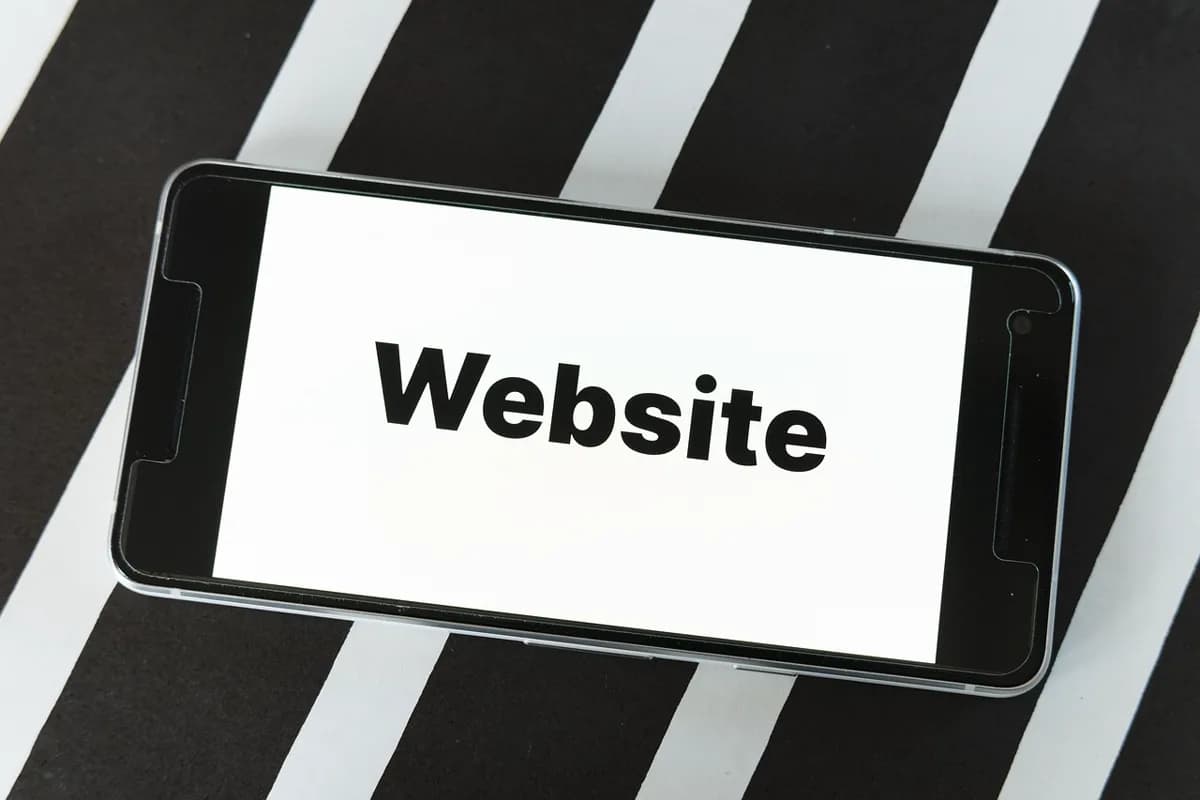 WordPress video membership plugins 2025 review on dcast.tv.