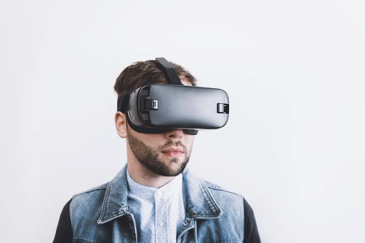 VR and 360 Video Streaming: The Tech Stack on dcast.tv